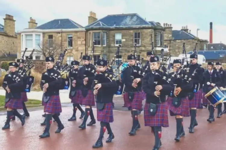 Virtual Land's End to John O'Groats walk to help Preston Lodge High School Pipe Band